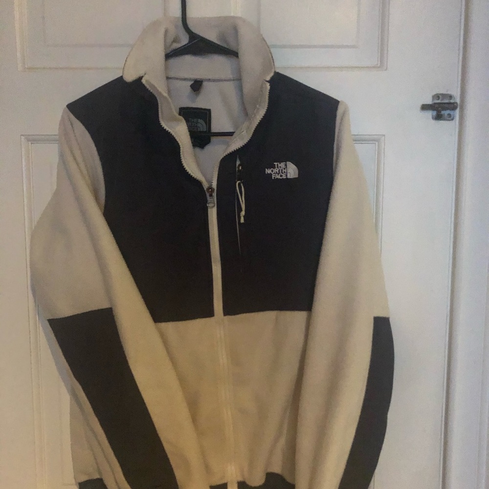 North face fleece size medium